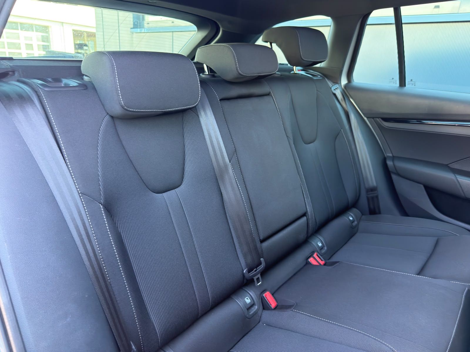 Fahrzeugabbildung SKODA Octavia Combi Sportline*PANO