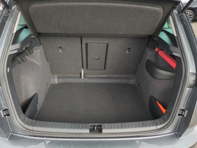 Fahrzeugabbildung SKODA Karoq 1.5 TSI DSG Tour 1.Hand