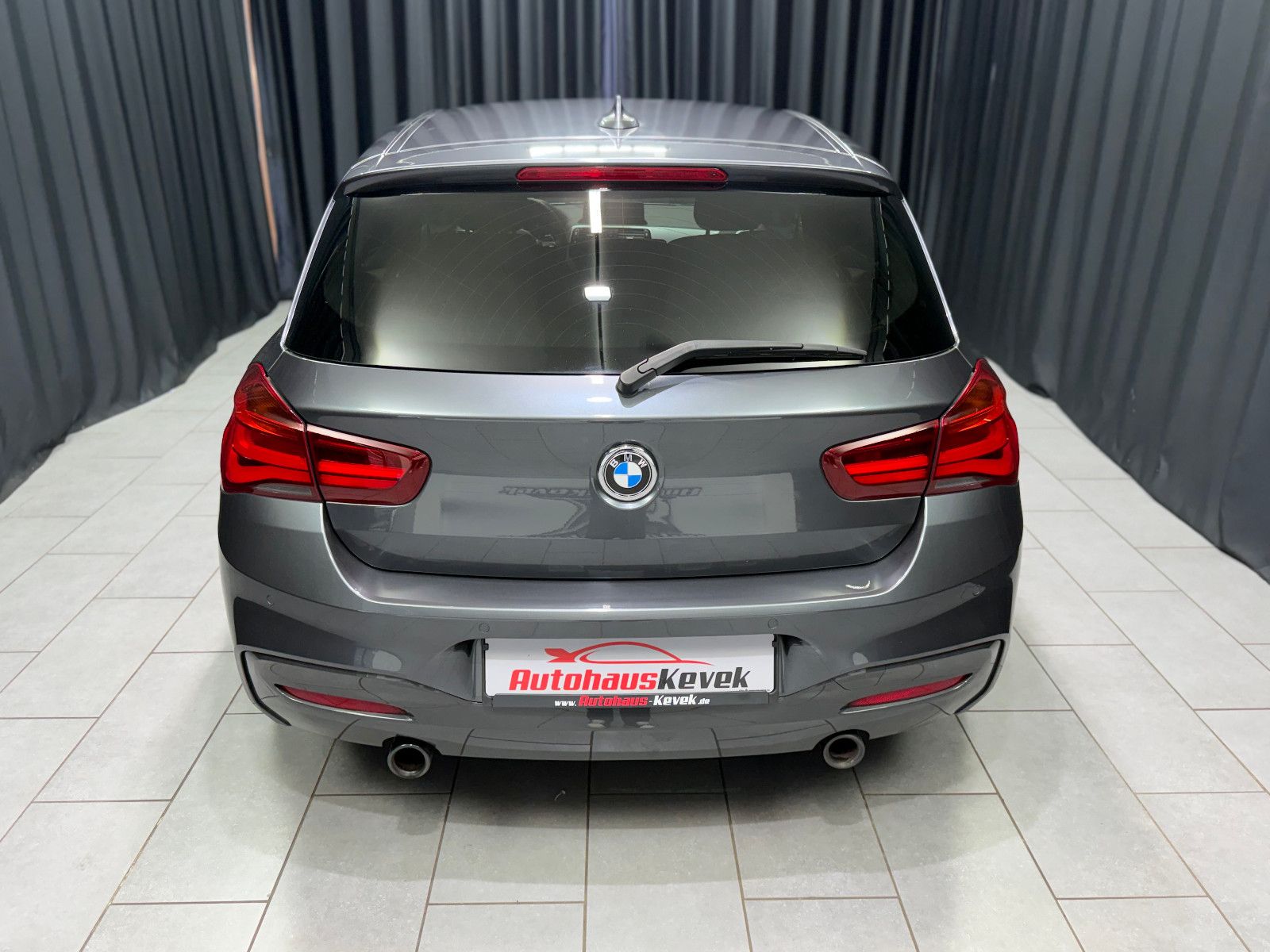 Fahrzeugabbildung BMW M140i xDrive Special Edition |LED|DEUTSCHES FZG