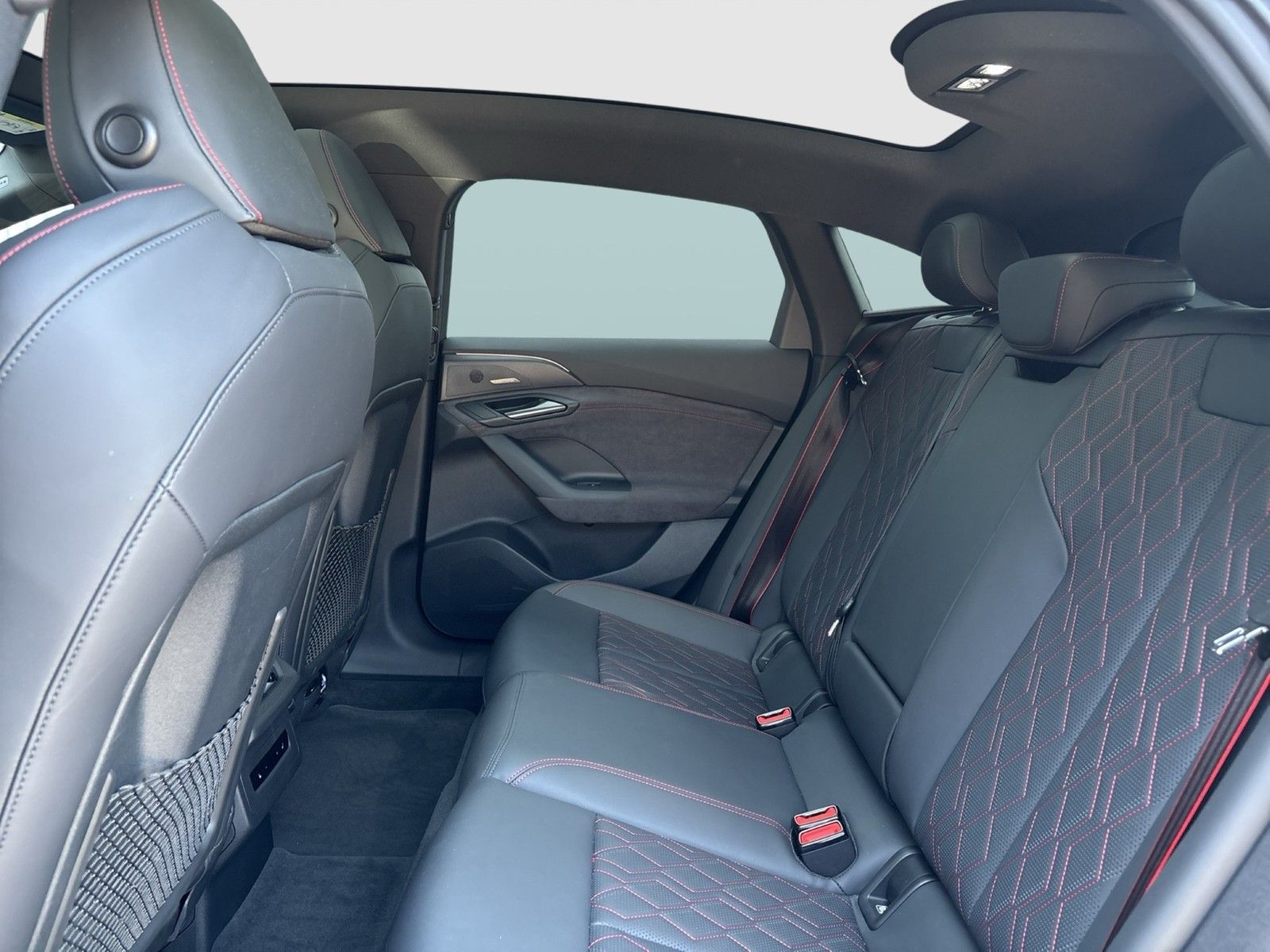 Audi S6 e-tron - Bild 11