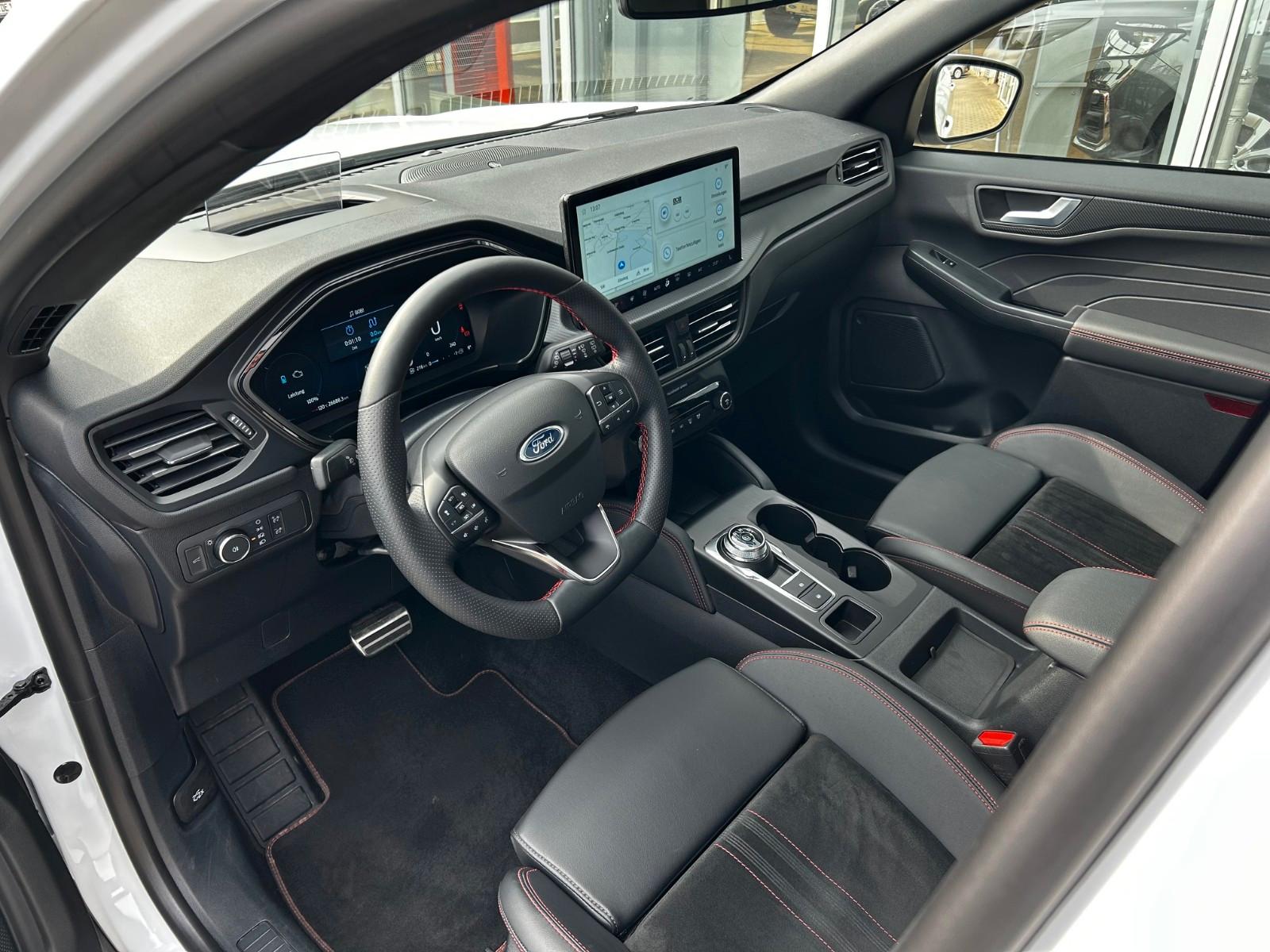 Ford Kuga Hybrid ST-Line X *AWD*PANO*360°*MatrixLED*