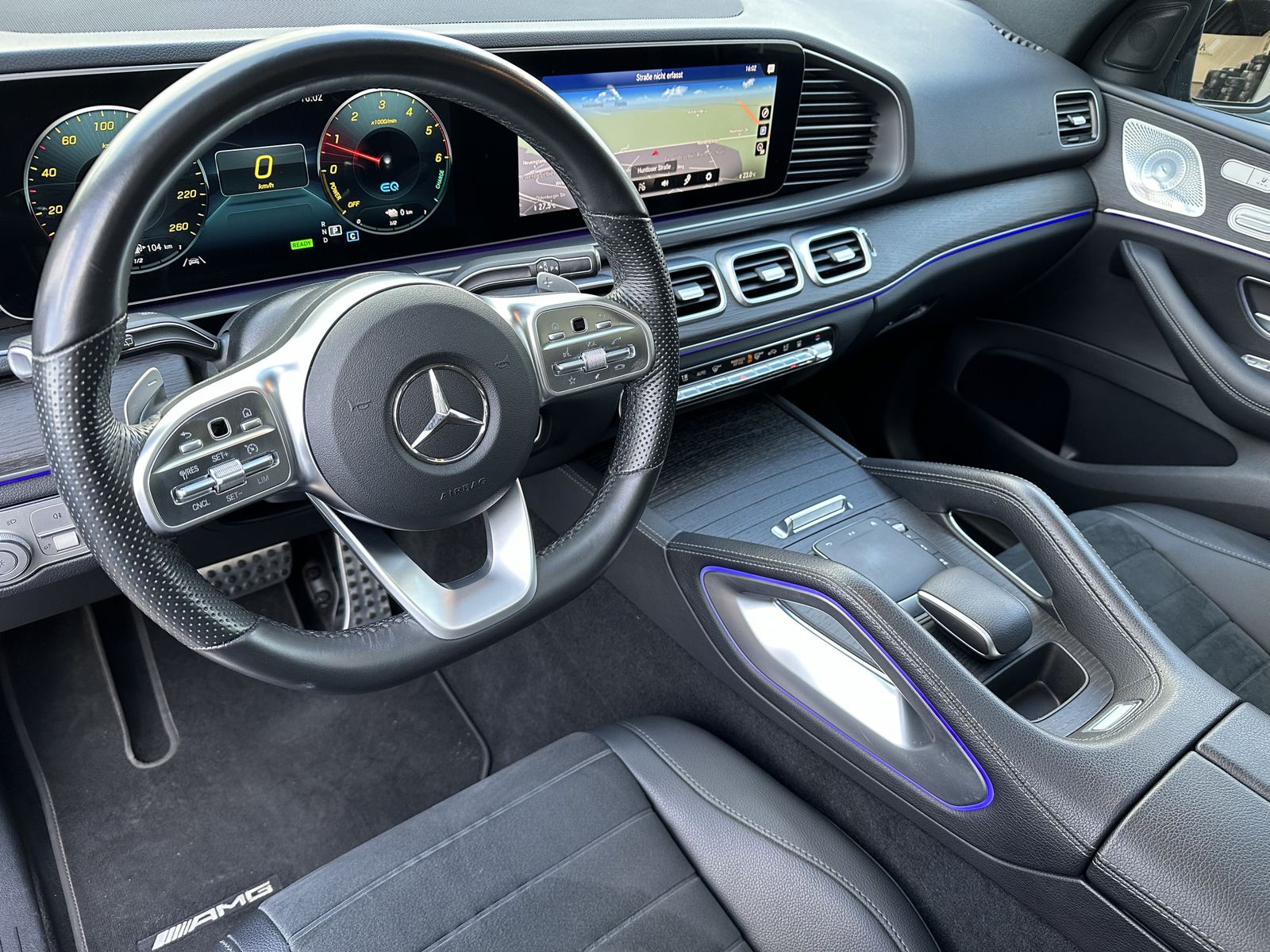 Fahrzeugabbildung Mercedes-Benz GLE 350de 4M AMG-Line NAV+LED+AHK+PANO+360°+21ZO