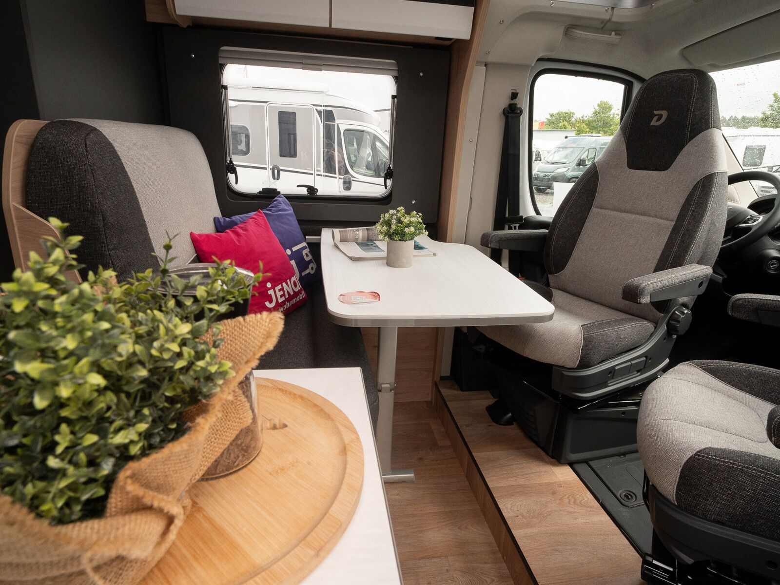 Fahrzeugabbildung Dethleffs Globebus Camp T 1