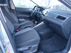 Fahrzeugabbildung Volkswagen Polo 1.0 TSI DSG Active NAVI PDC SHZ DAB