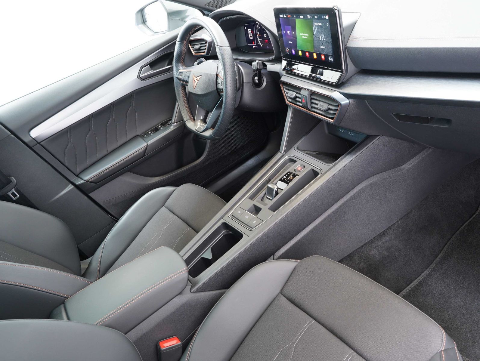 Fahrzeugabbildung CUPRA Formentor 1.5 TSI DSG LED/CARPLAY/KAMERA/PANO
