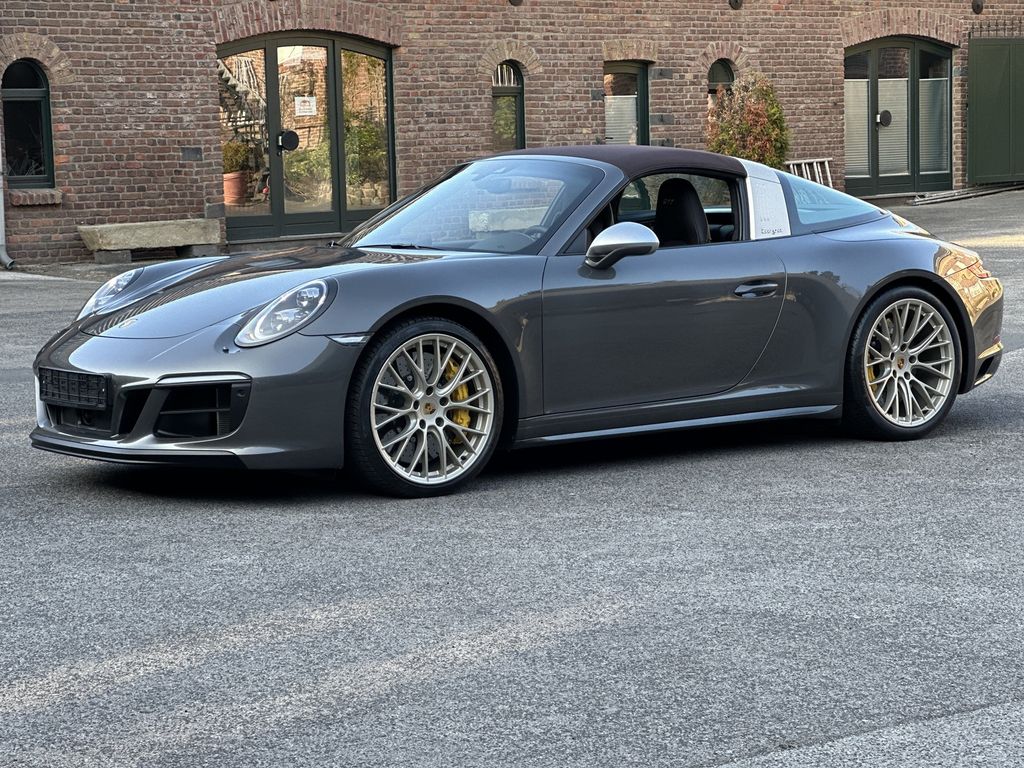 Porsche 991