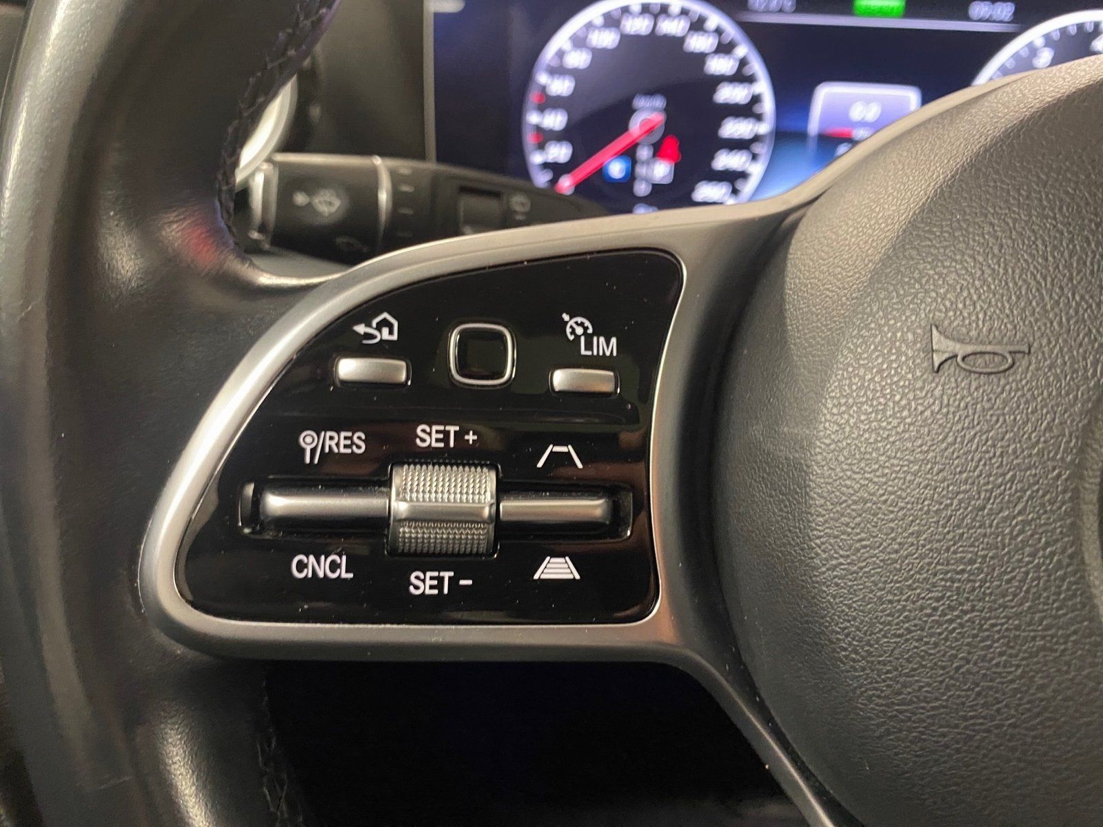 Fahrzeugabbildung Mercedes-Benz E 300 T Avant*Distro*Totwink*Multibeam*Comand*