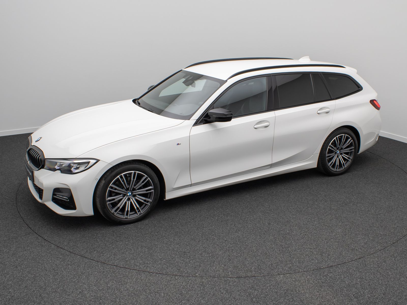 Fahrzeugabbildung BMW 320d M Sport Alarm DAB Kamera Komfort CockpitPro