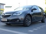 Opel Insignia Country Tourer *Pano* Leder* AHK* 4x4* 
