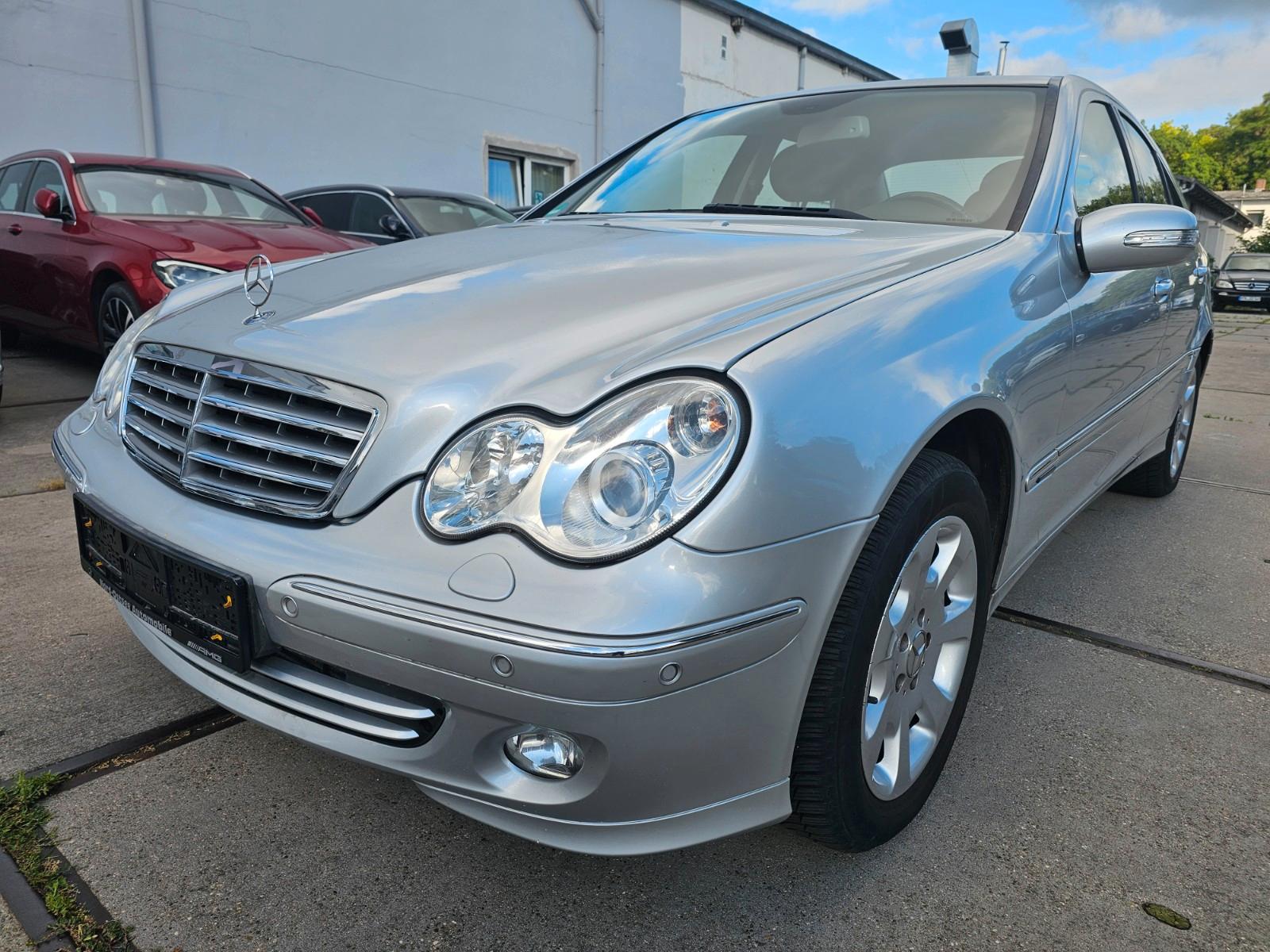 Mercedes-Benz C 200 Aut., Steuerkette neu, 1 Jahr Garantie