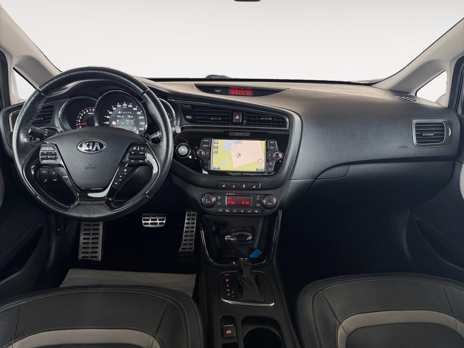 Kia cee'd 1.6 GDI Platinum Xenon Schiebed. Leder Kam