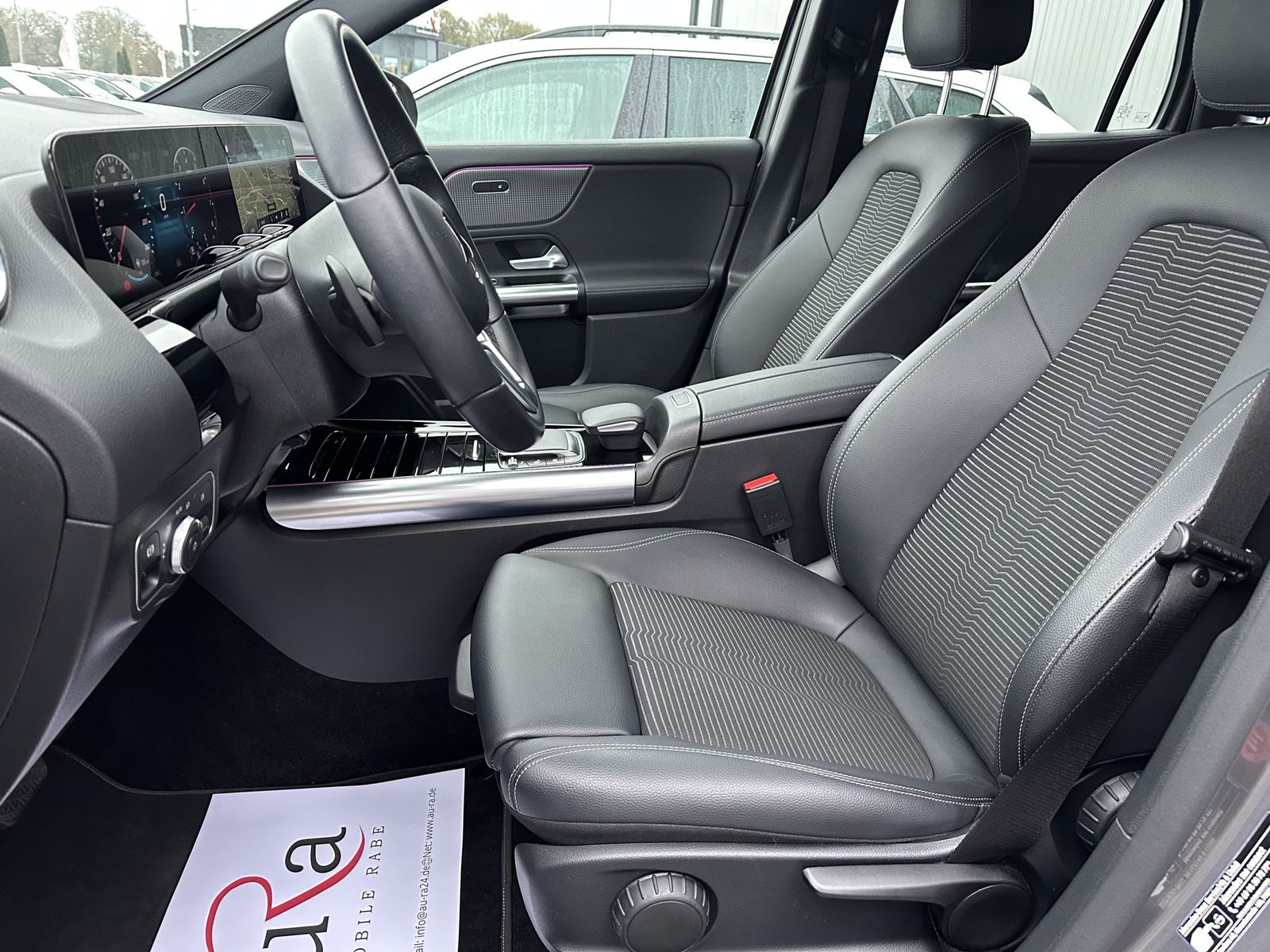 Fahrzeugabbildung Mercedes-Benz GLA 200 Progressive NAV+LED+360°+18ZO+DISTRONIC