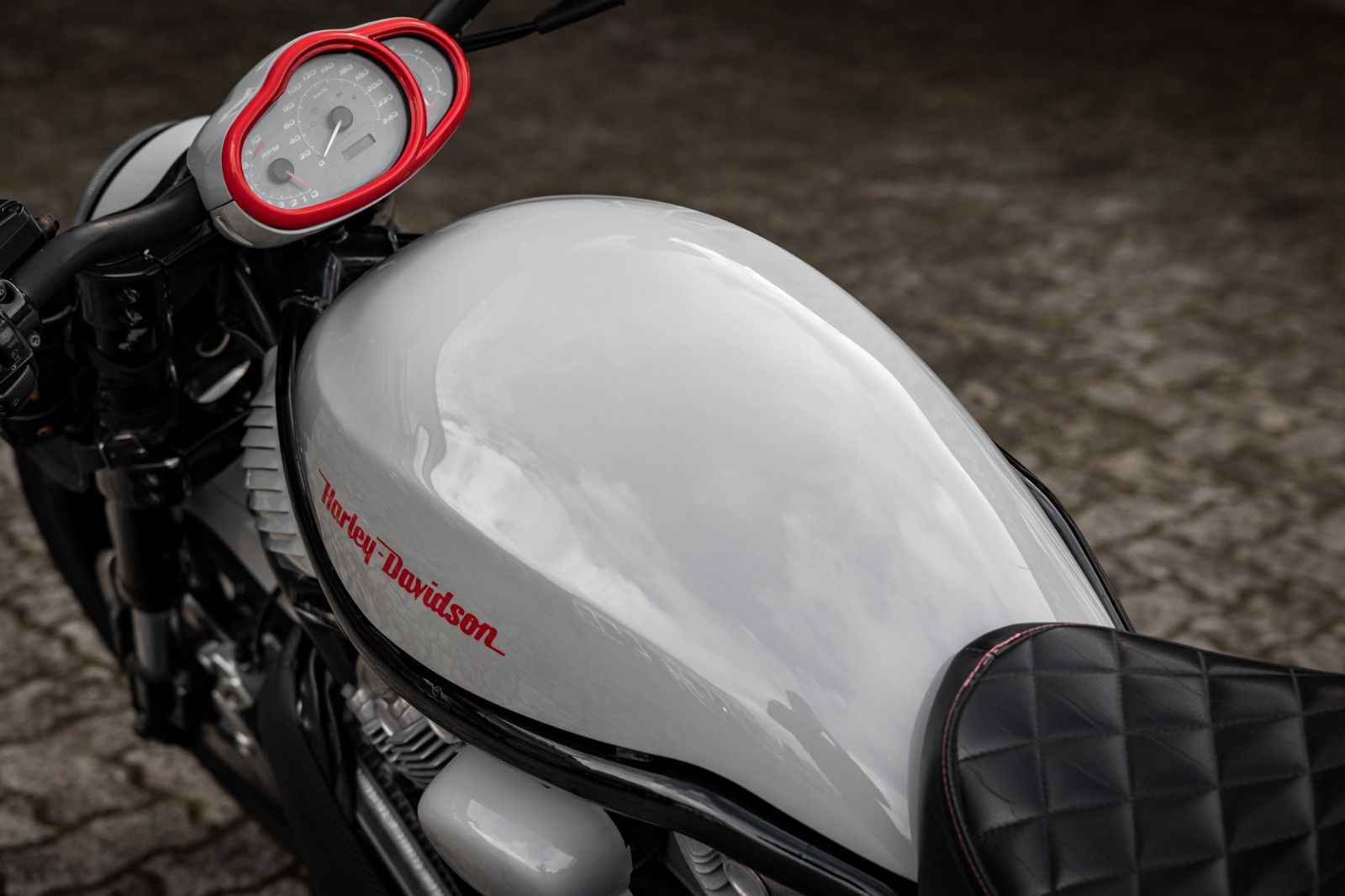 Fahrzeugabbildung Harley-Davidson VRSCR STREET ROD - KESSTECH -