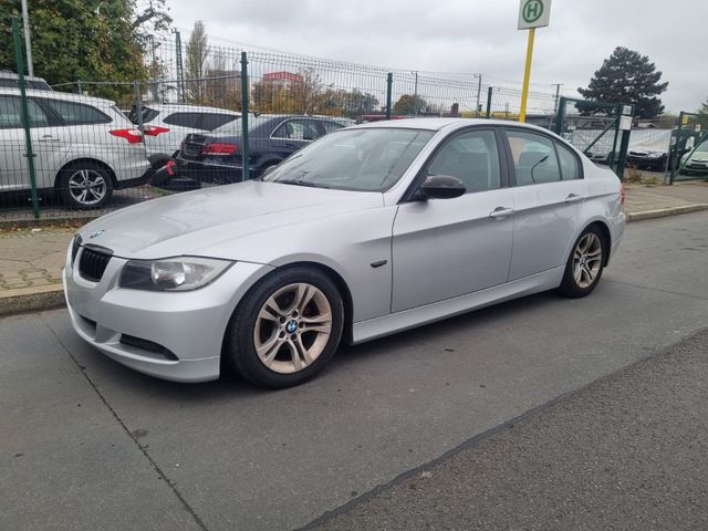 BMW 320 Baureihe 3 Lim. 320i!