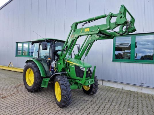 John Deere 5075E