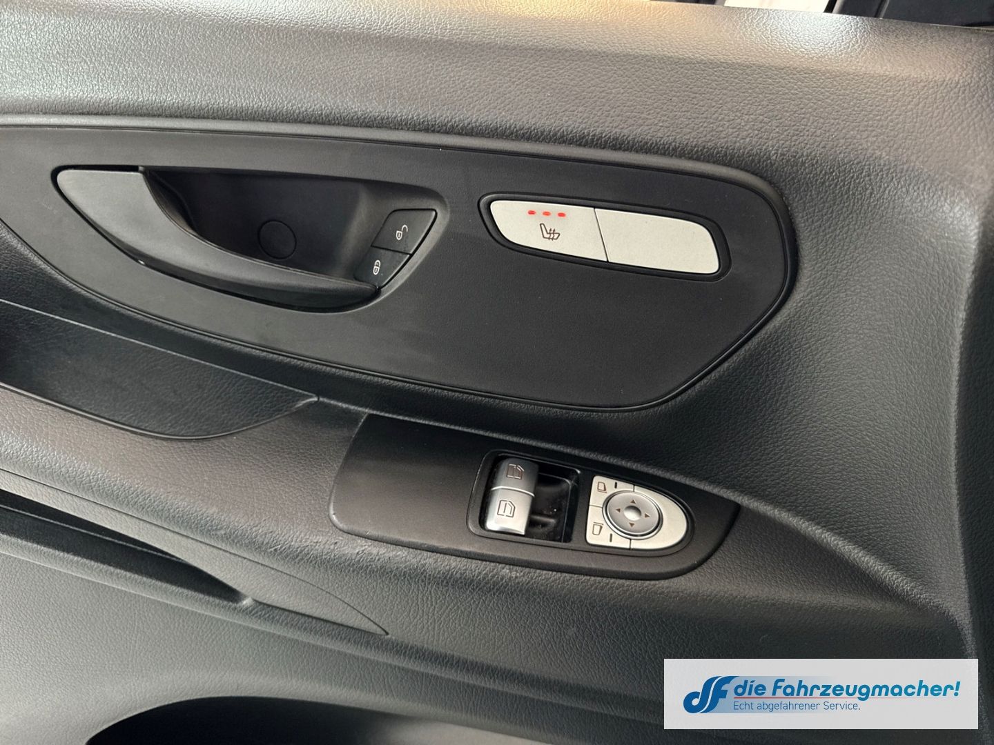Fahrzeugabbildung Mercedes-Benz Vito Kasten 111 CDI FWD lang BlueTEC  SHZ Parkle