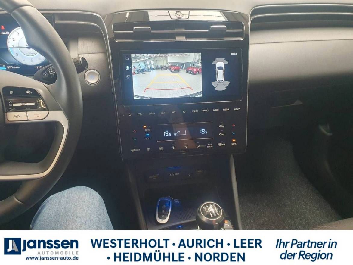 Fahrzeugabbildung Hyundai TUCSON ADVANTAGE/PDC/Krell Sound/Navi/Rückfahrka