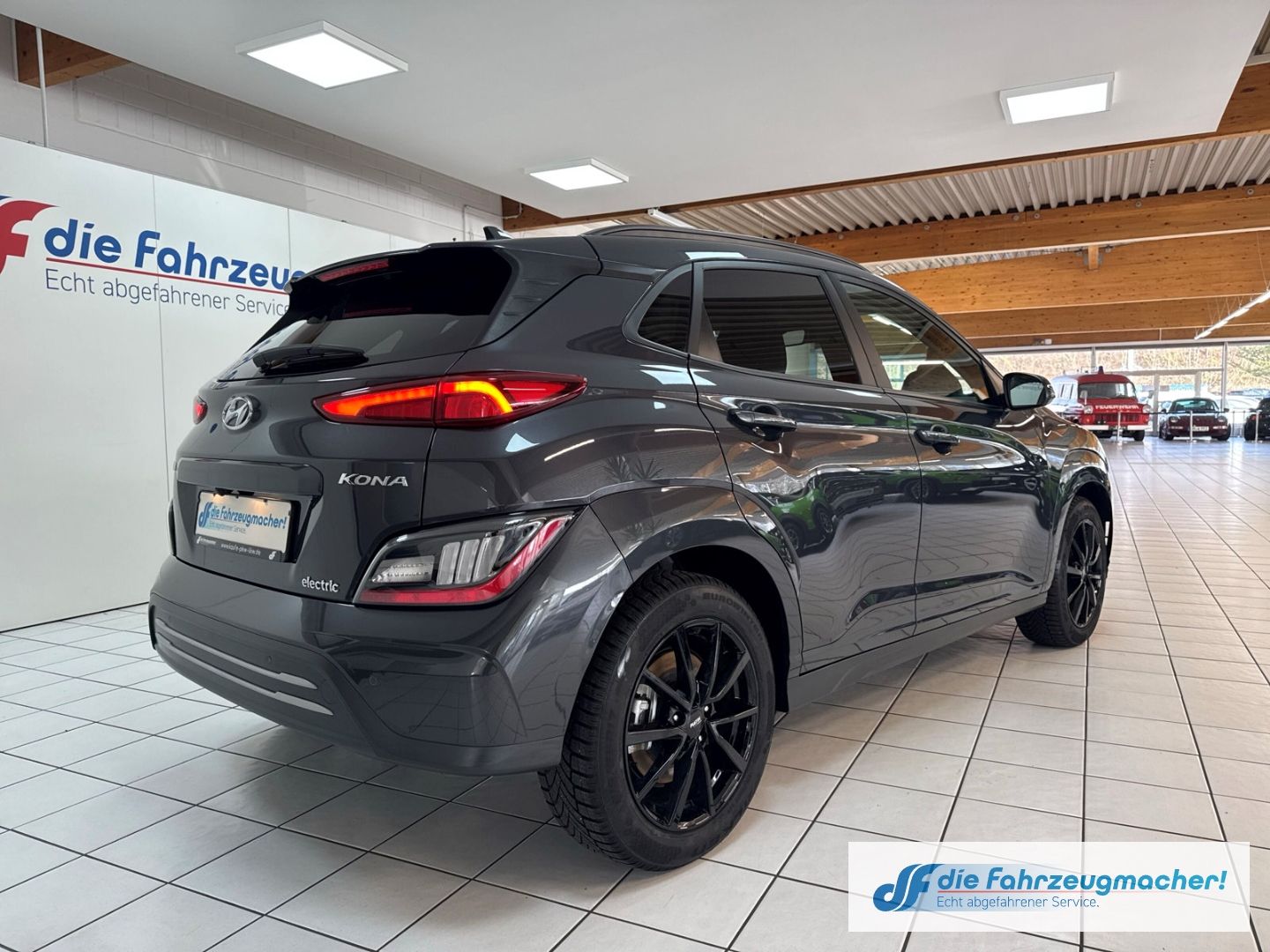 Fahrzeugabbildung Hyundai KONA Elektro 2WD Apple CarPlay Android Auto Klim