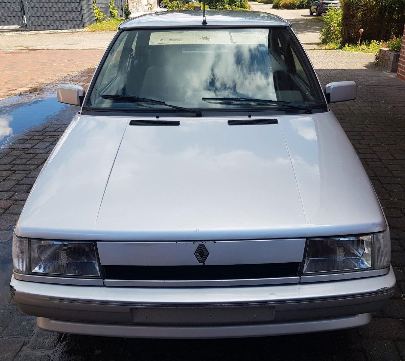 Renault R 11