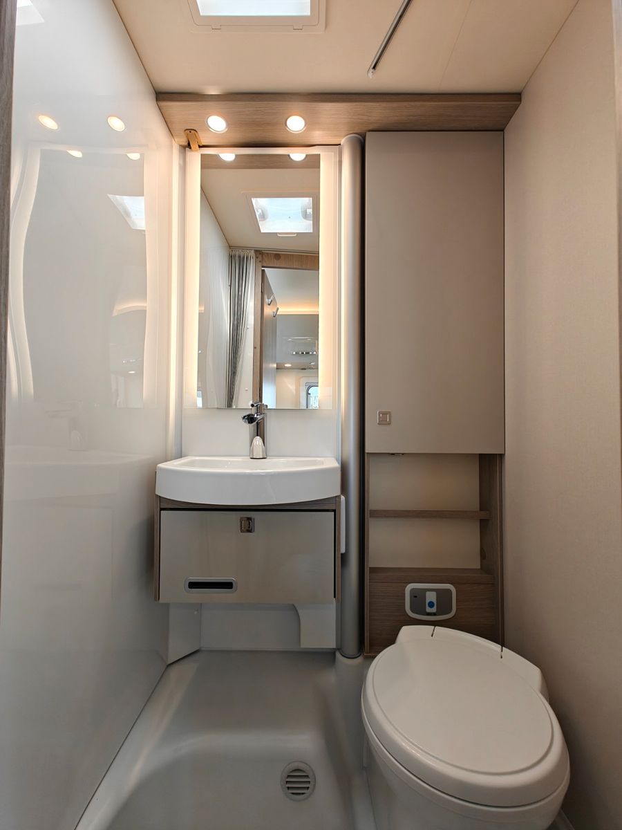 Fahrzeugabbildung Bürstner Nexxo Van T 620 G - SAT, TV, Navi, Einzelbetten