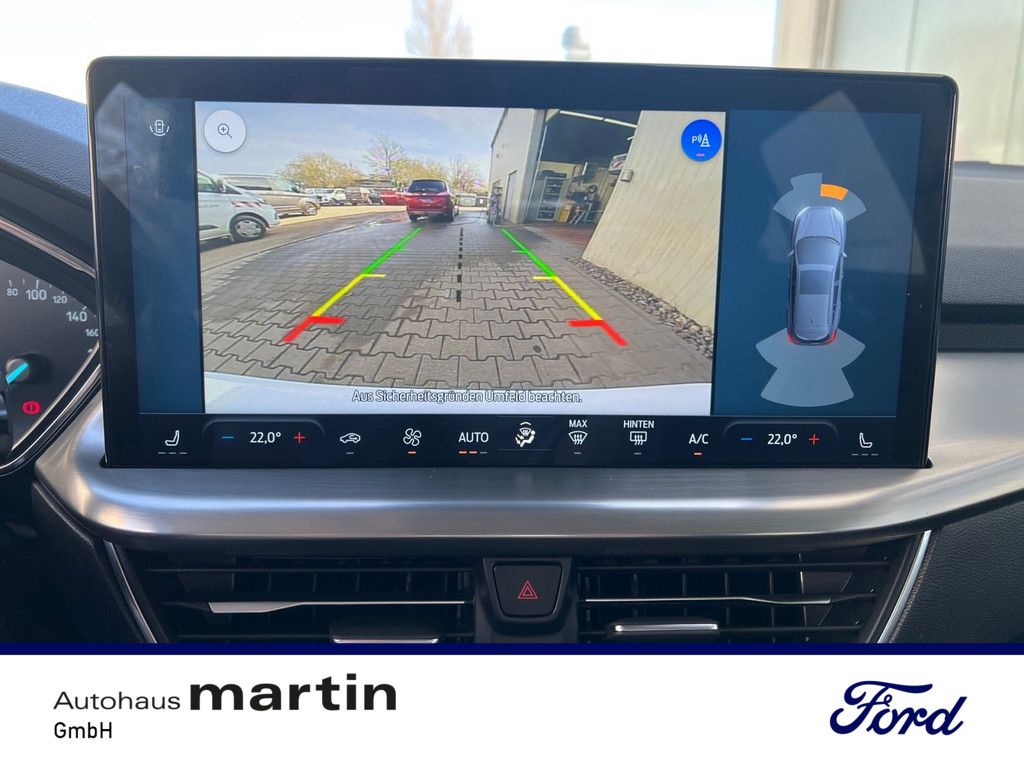 Fahrzeugabbildung Ford Focus 1.5 EcoBlue Titanium SHZ PDC NAVI LED ACC