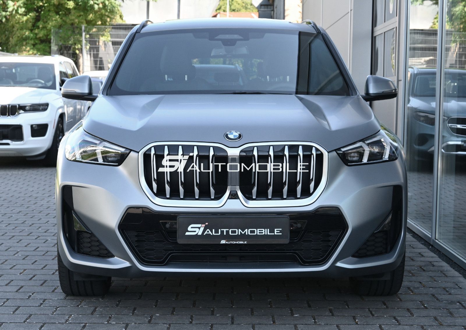 Fahrzeugabbildung BMW X1 xDr23d M SPORT °ACC°AHK°HUD°HK°MEMO°PANO°360°