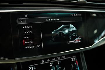 2020 AUDI SQ8 — миниатюра 34