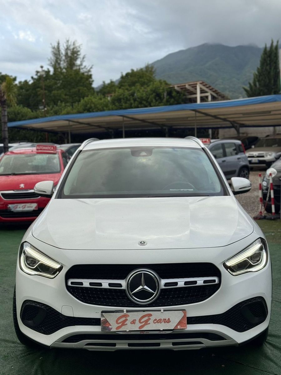 Mercedes-Benz Mercedes-benz GLA 180 d Automatic Business imagem 3