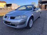 Renault Megane II Coupe / Cabrio Dynamique - Renault Megane aus 2007: Dynamique