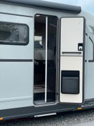 Bürstner Signature SFT 7.0 Solar Markise Küchen Paket Pr.