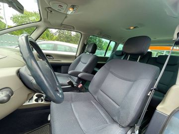Fahrzeugabbildung Renault Espace IV 2.0 Expression*AHK*PDC*