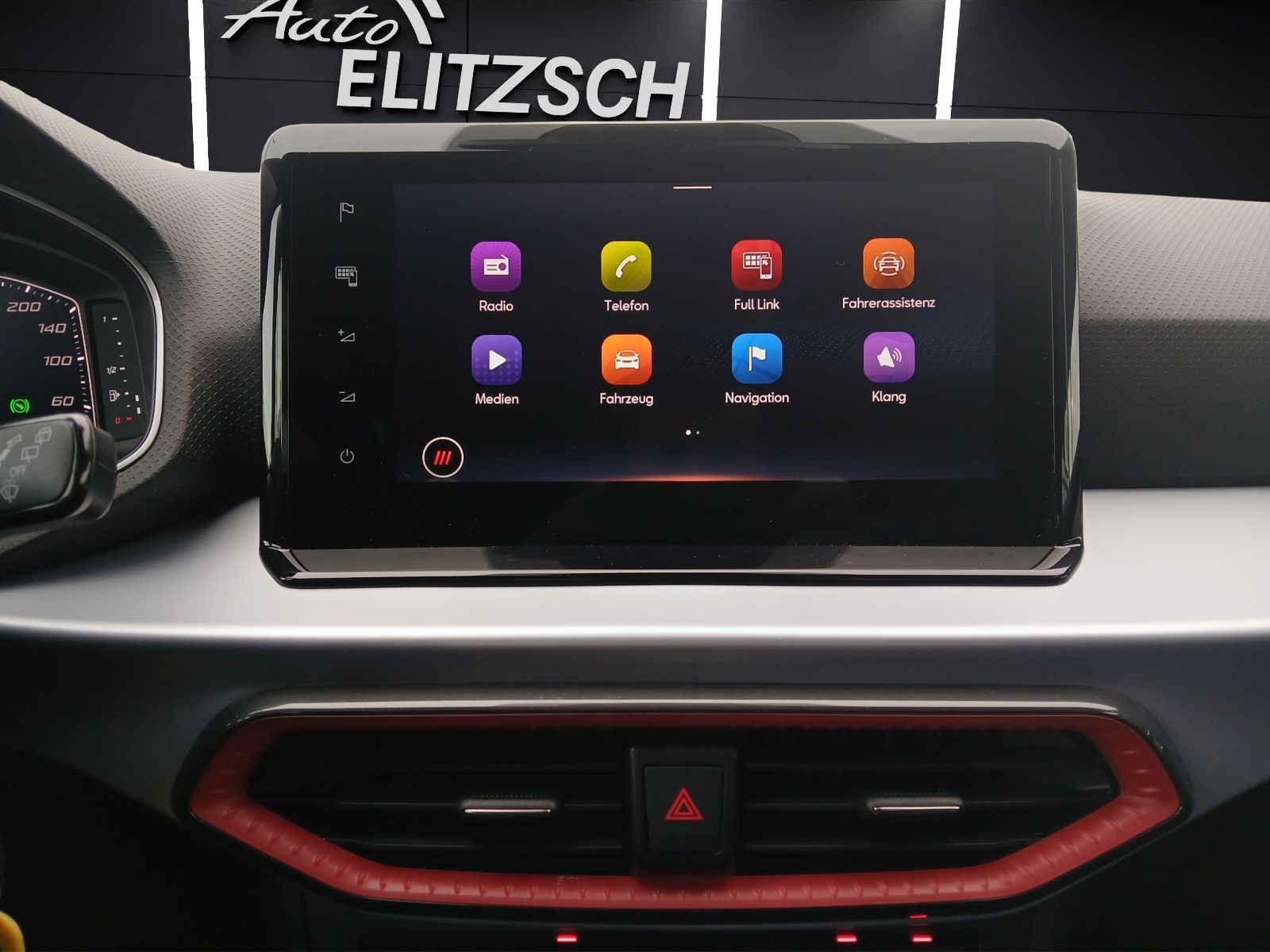 Fahrzeugabbildung SEAT Ibiza TSI FR-Line DSG LED Navi AID GRA PDC SH