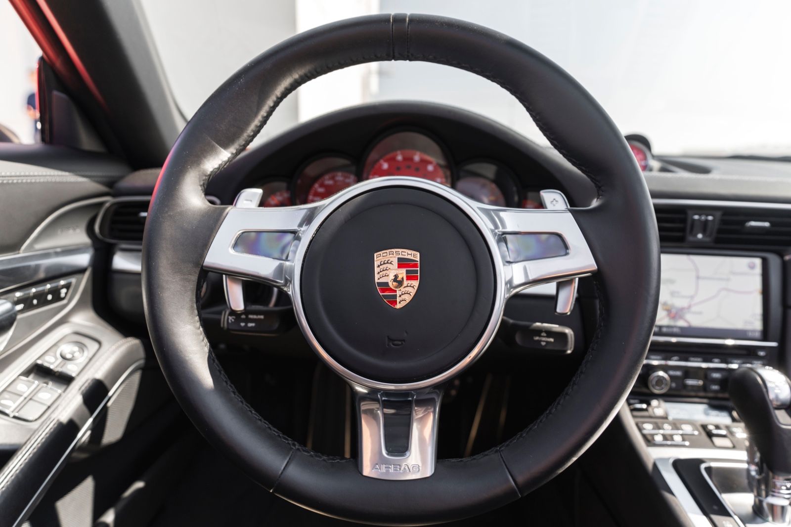 Fahrzeugabbildung Porsche 911 Carrera S Cabrio BOSE SPORT-CHRONO PASM NAV