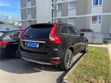 Volvo XC60 D3  Momentum Automatic gepflegt  - Volvo XC60: 3D