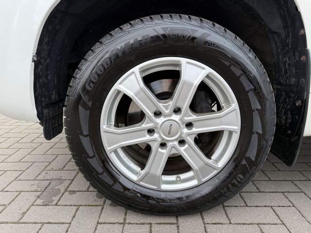 Toyota Land Cruiser Executive Bear-Lock