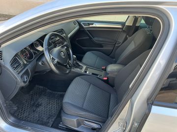Volkswagen Golf - 9