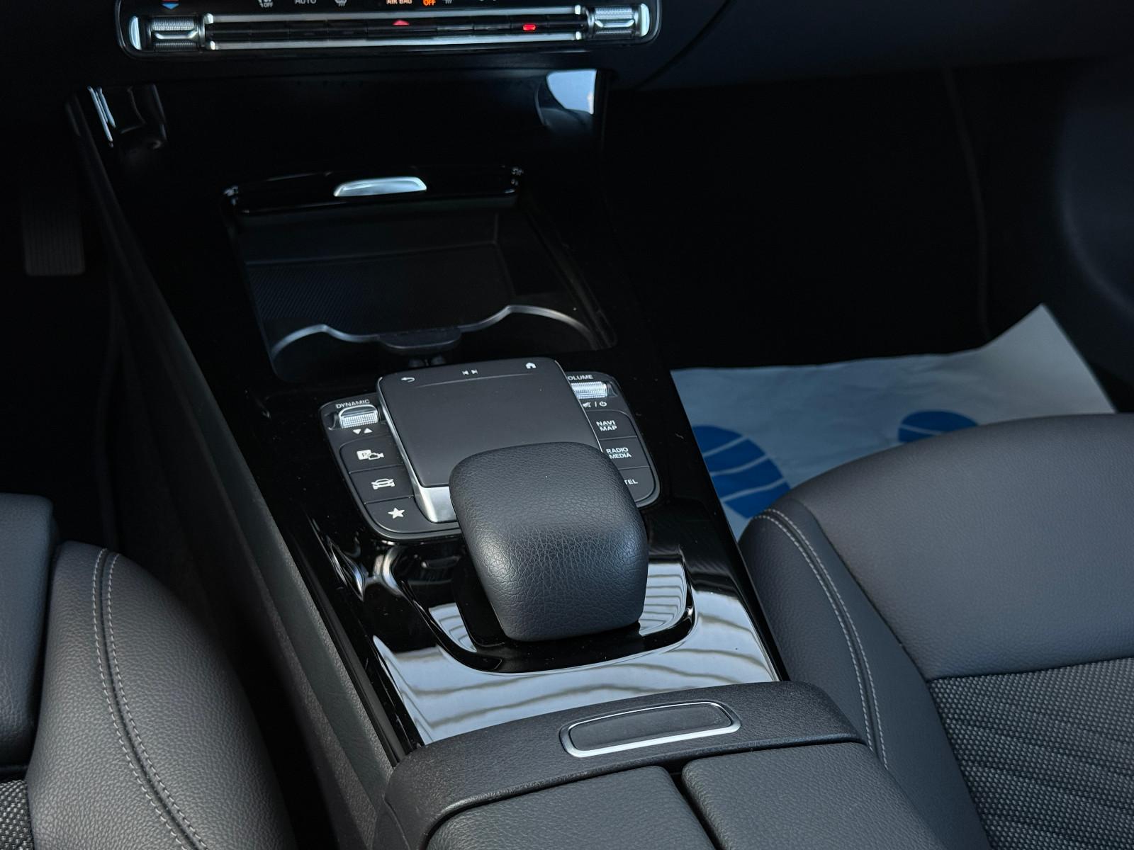 Mercedes-Benz A-Class d Advanced Aut LED SHZ Navi Kamera T-Leder, миниатюра 22