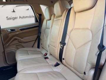 Porsche Cayenne - 12