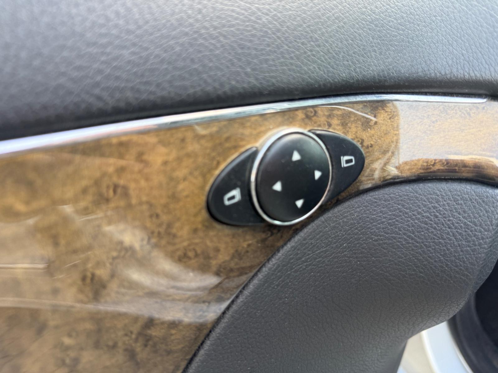 Mercedes-Benz E350 2005 — photo 20