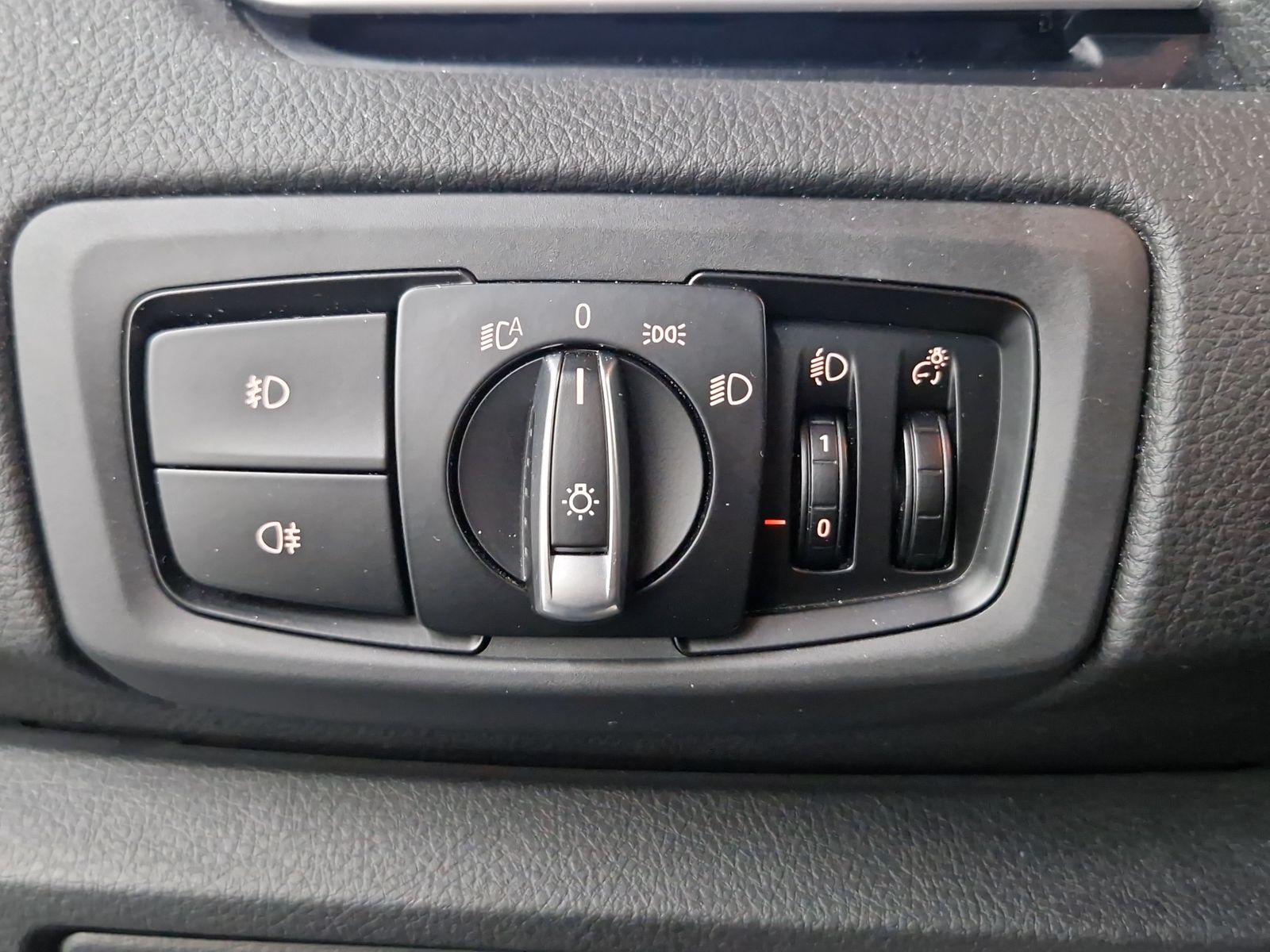 BMW 220 Active Tourer 220i Active Tourer Advantage Kamera – Bild 26
