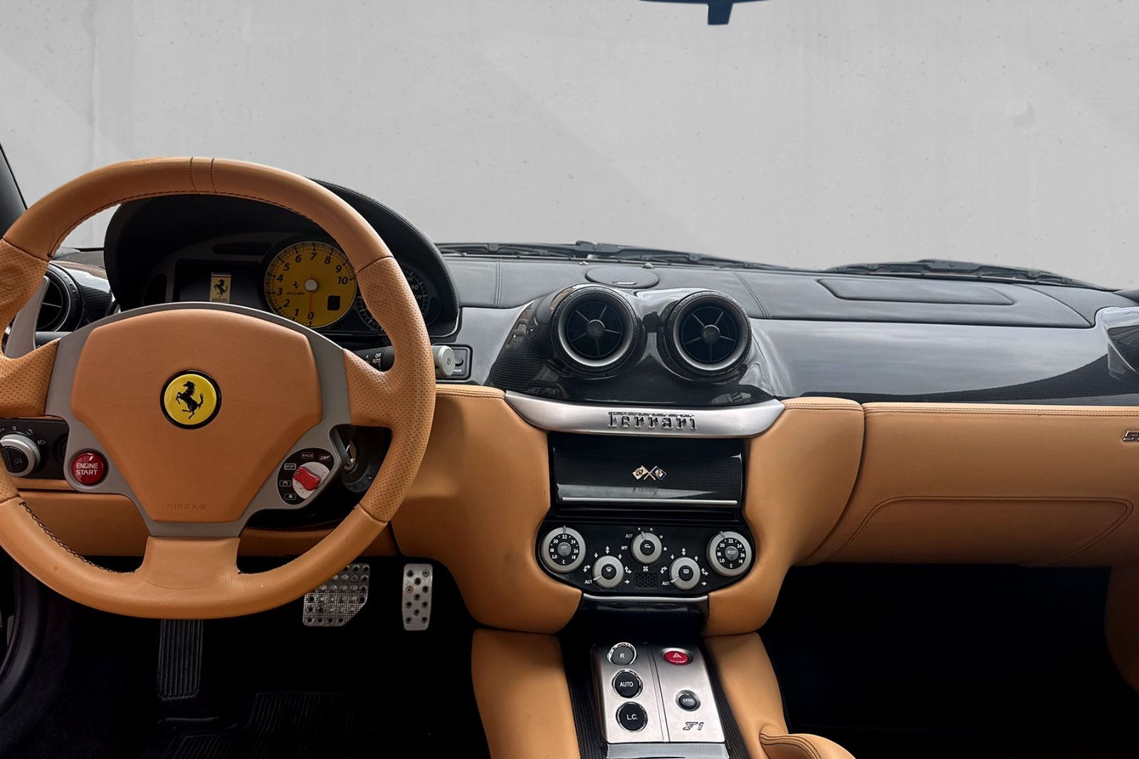 Fahrzeugabbildung Ferrari 599 GTB F1*Challenge Felgen*Embleme