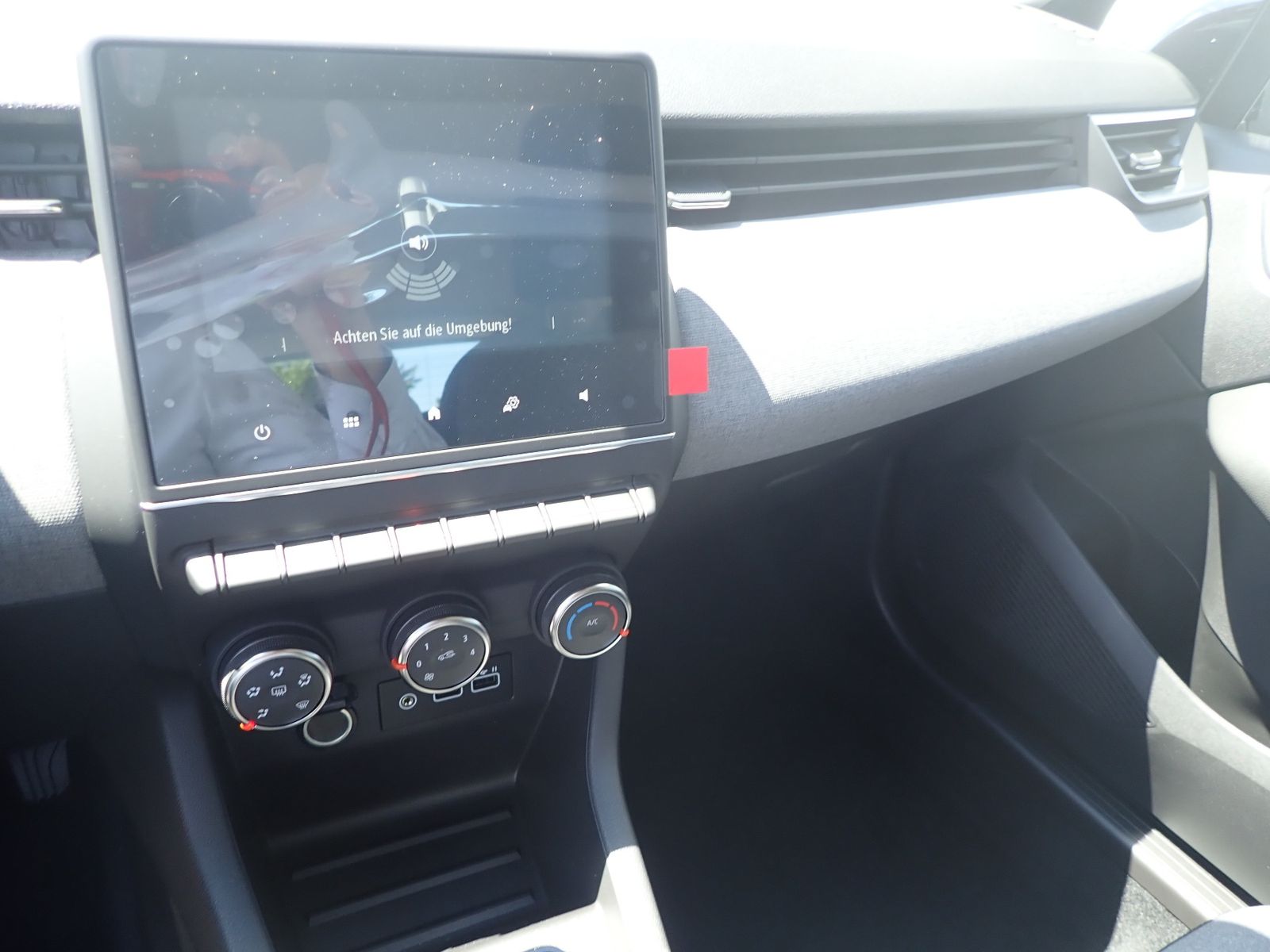 Fahrzeugabbildung Renault Clio Evolution SCe 65,GJR,SH,AC,EPH
