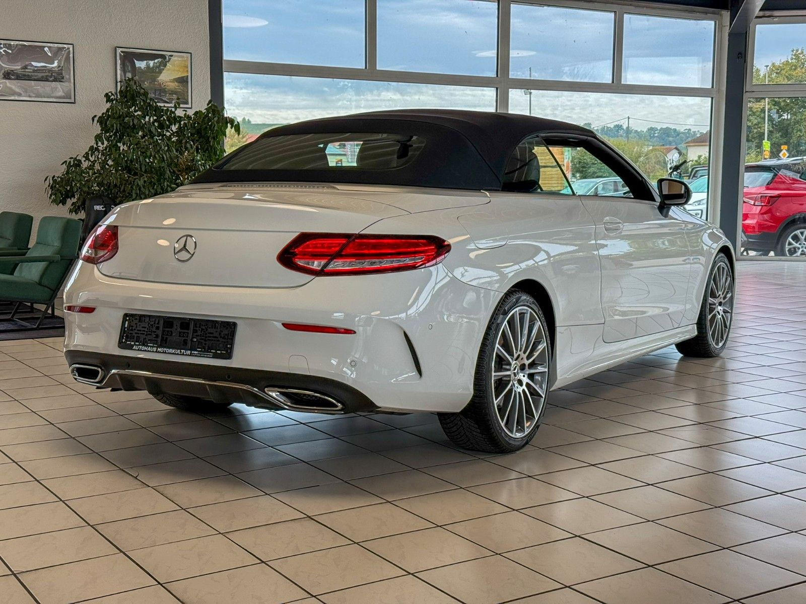 Mercedes-Benz C 300d Cabrio AMG Line 360° LED ACC foto 4