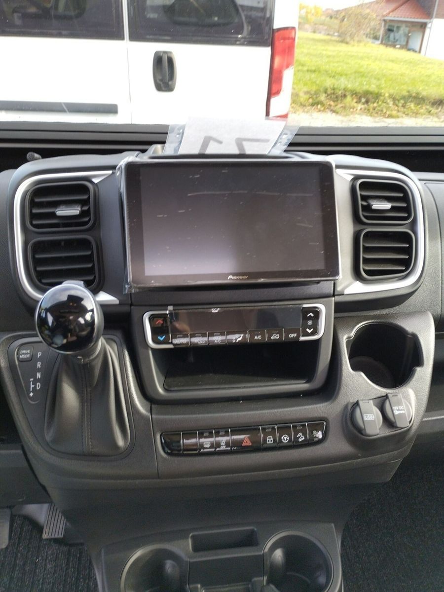 Fahrzeugabbildung Eura Mobil Van V 635 EB Automatik, 180 PS, Fahrassistenz