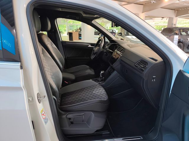 Tiguan R-Line 4Motion *Matrix*AHK*Head-up*