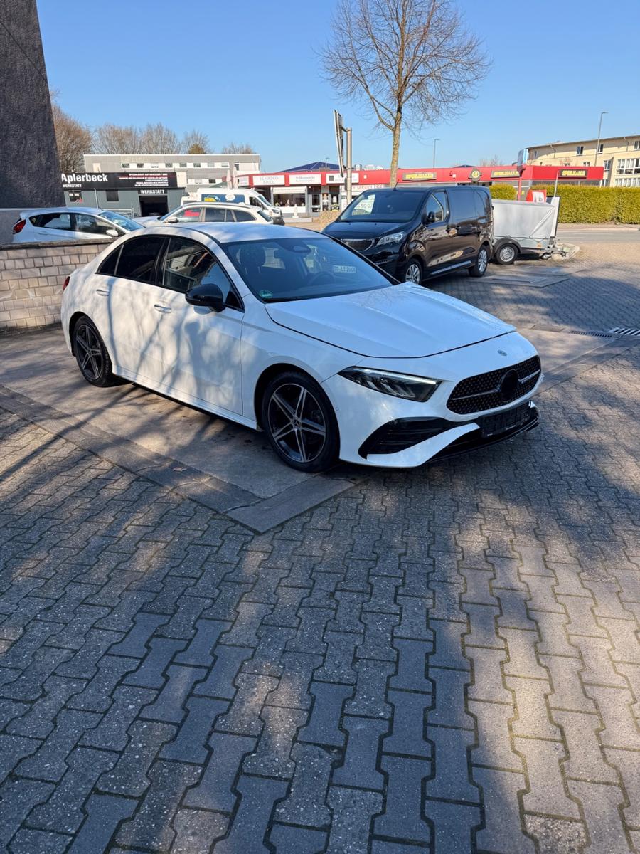 Mercedes-Benz A 200 Limo AMG-Line aus 1.Hand 19%MwSt