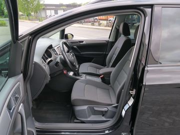Volkswagen Golf Sportsvan - 12