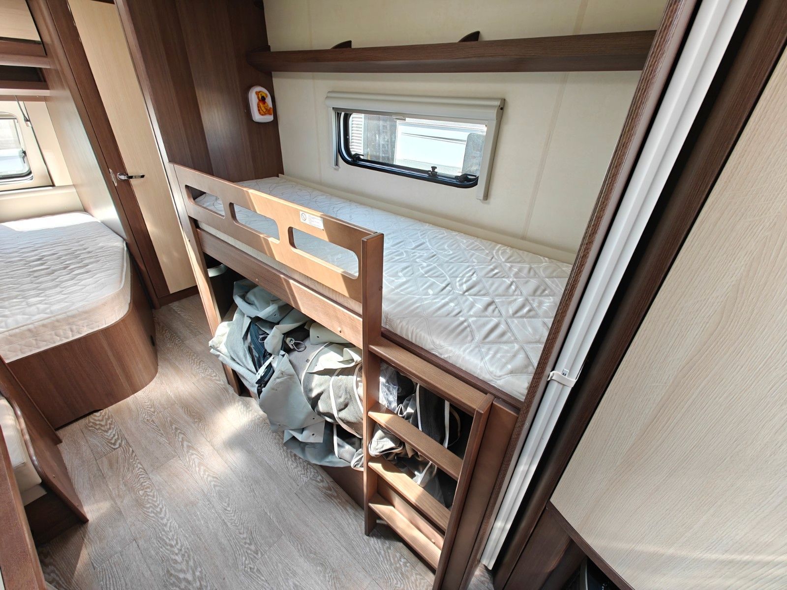 Fahrzeugabbildung Hobby Prestige 720 UKFe - Mover XT4, Isabella Vorzelt