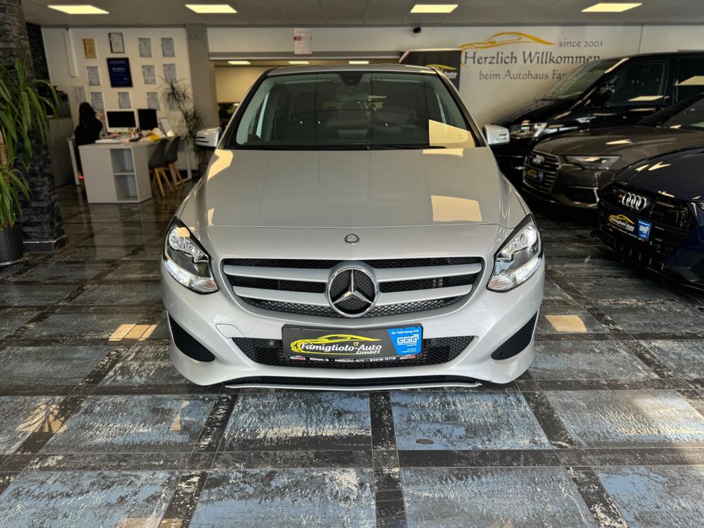 Mercedes-Benz B 180