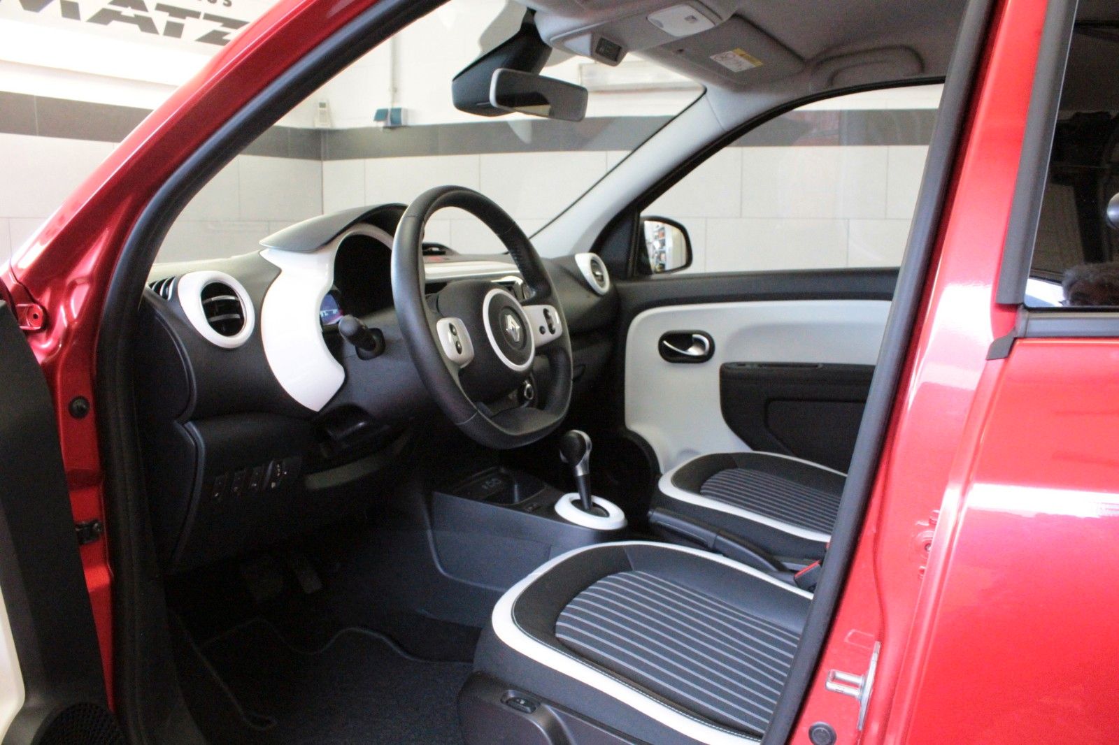 Fahrzeugabbildung Renault Twingo E-Tech 100% elektrisch*einer der letzten*